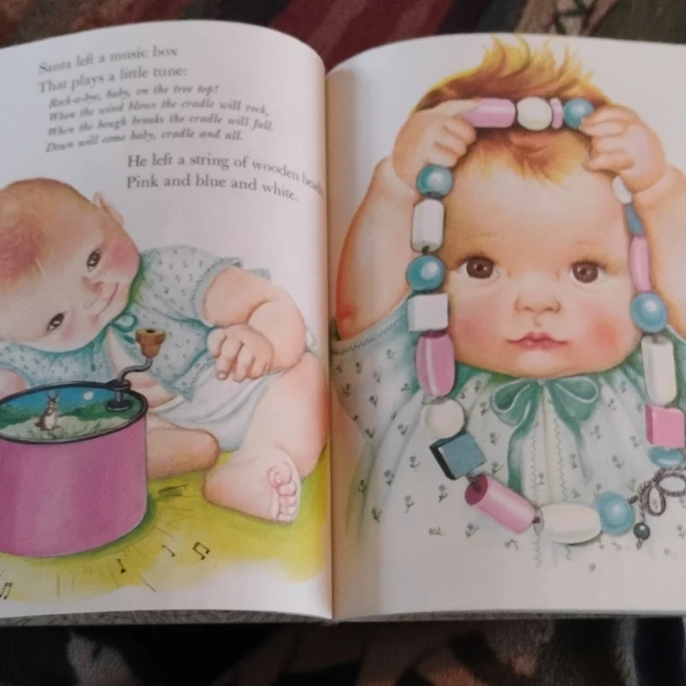 Adorable Vintage Little Golden Book Baby's Christmas Collectible